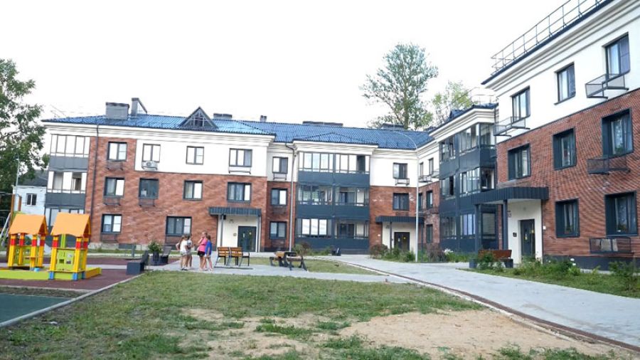 Состояние новостройки в Краснозаводске проверили представители власти