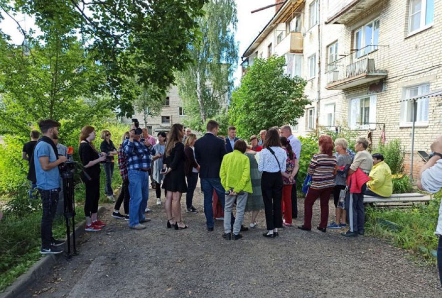 Власти округа обсудили с жителями Рогачёво-Южное наболевшие вопросы