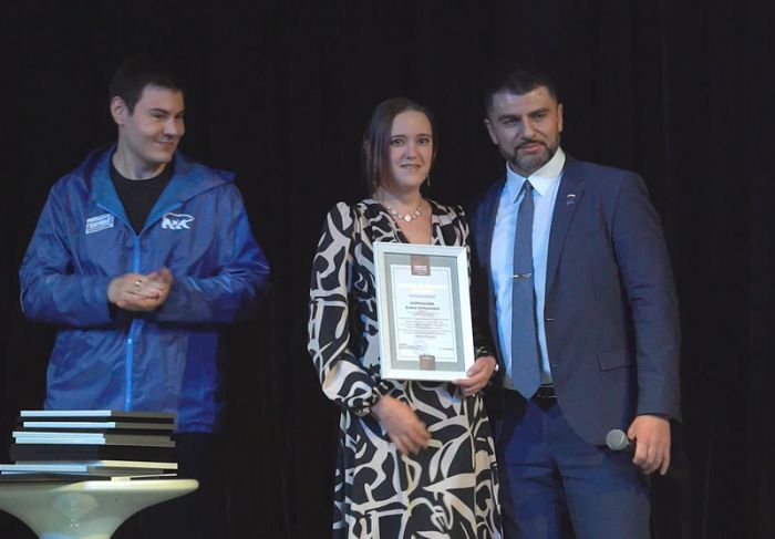 Медицинских работников Елизаветинской больницы поздравили с наступающими праздниками