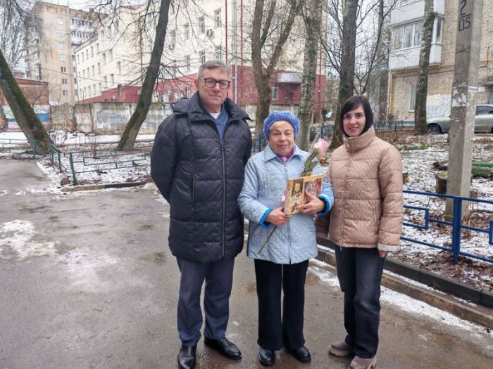 Константин Негурица поздравил женщин с Международным женским днём