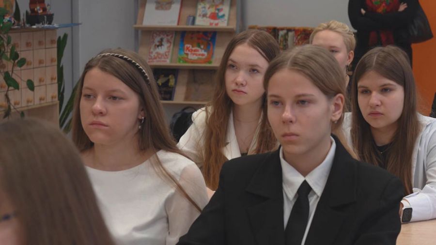 &laquo;Уроки мужества&raquo; прошли в школах СПГО в День полного освобождения Ленинграда от фашистской блокады