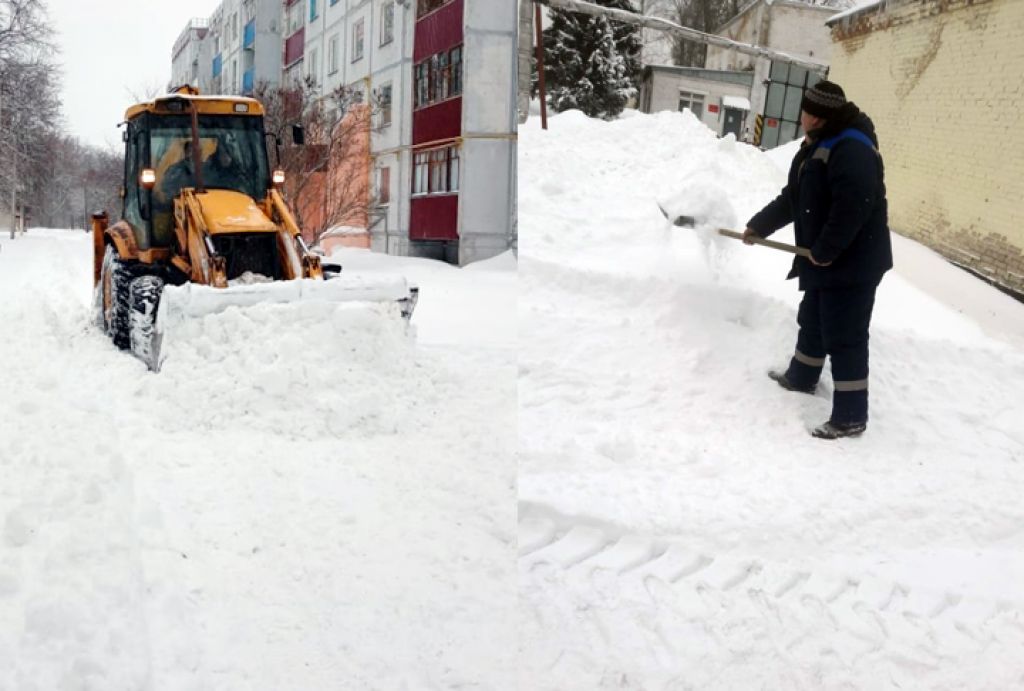 Ликвидация снежных завалов в военных городках Подмосковья