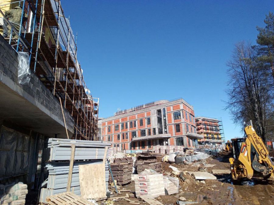 Строительство больничного комплекса в Хотькове продолжается