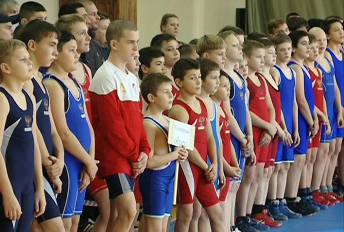 Турнир по греко-римской борьбе памяти В.В. Цибранова прошёл в СК &laquo;Луч&raquo;