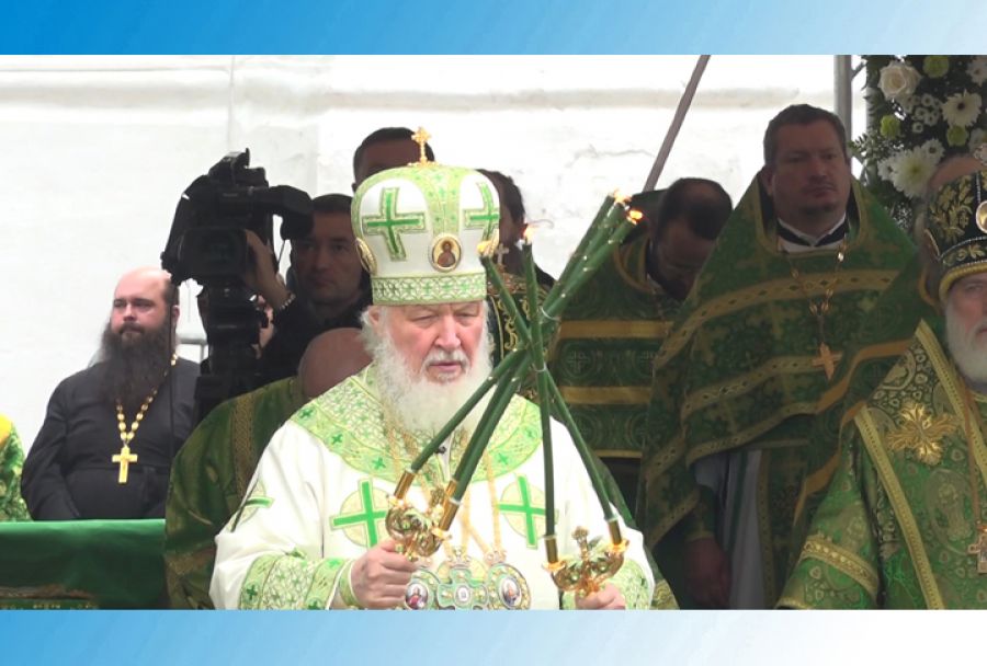 600 лет со дня обретения мощей преподобного Сергия Радонежского. Литургия