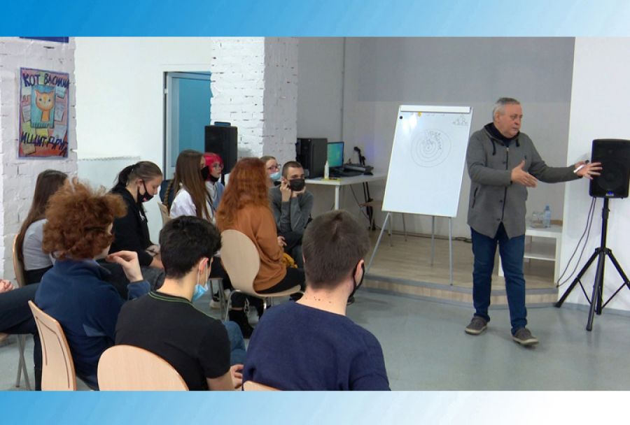 Поколение уверенного будущего - в Общественной палате