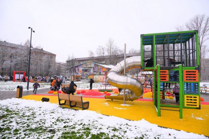 Торжественное открытие сквера у галереи &laquo;Арт-база&raquo; состоялось в Сергиево-Посадском округе