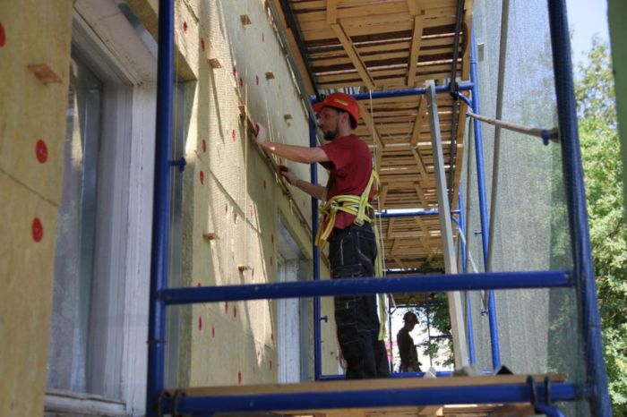 Фасады в 52 многоквартирных домах Сергиево-Посадского округа заменят в этом году