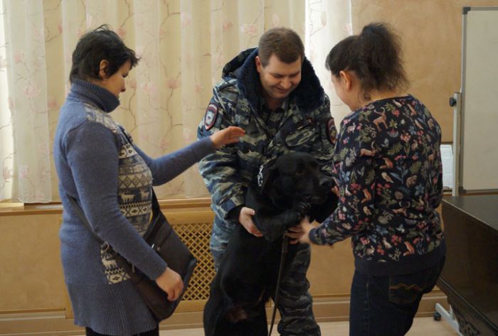 «Знакомьтесь, кинологи!»