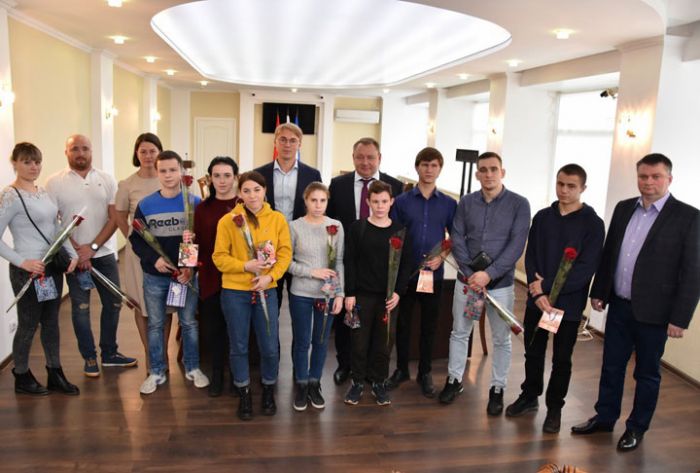 12 сирот из Сергиево-Посадского городского округа получили новые квартиры