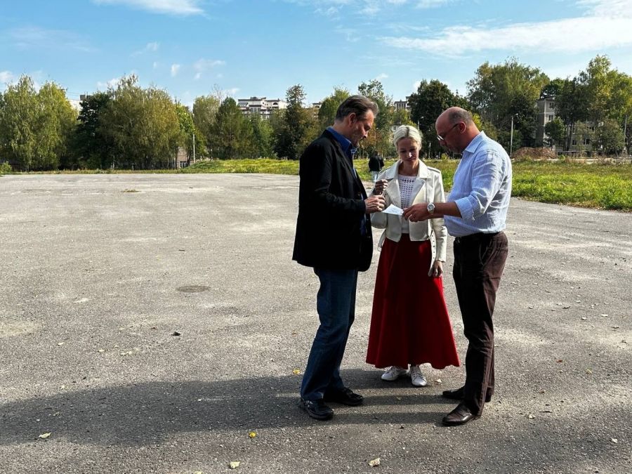 Вместе с депутатом