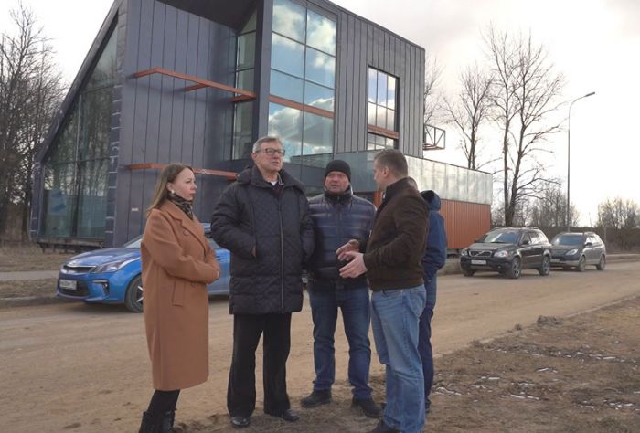 Окружные депутаты посетили предприятие &laquo;Атолл&raquo;