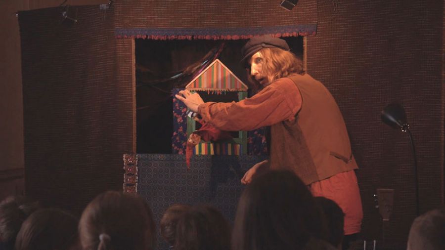 Кукольный спектакль &laquo;Масленица&raquo; показали воспитанникам Русской классической школы &laquo;Парус&raquo;