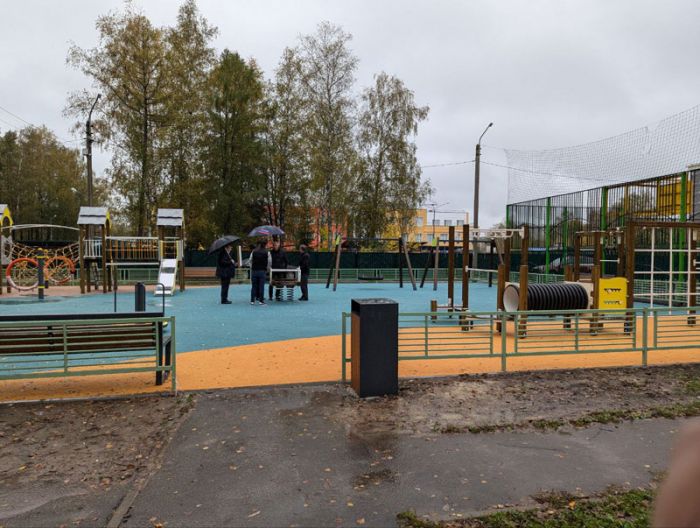 Депутатский объезд. Детский городок в парке Победы