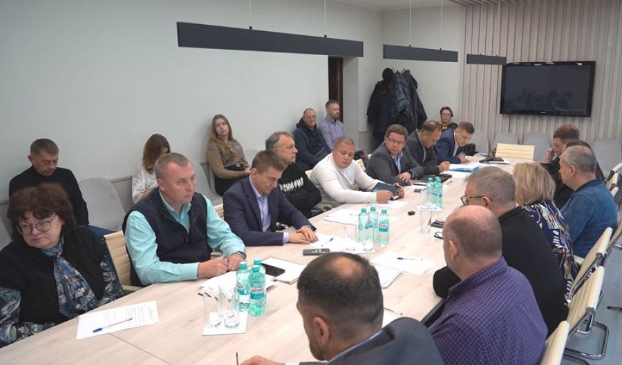 Сроки окончания работ по модернизации тепловых сетей обсудили на заседании Комитета по вопросам ЖКХ
