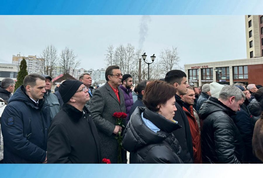 Александр Тиханов: &laquo;Чтим память тех, кто отдал жизнь за нашу Родину!