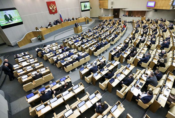 Депутаты Госдумы снизили себе размер штрафа за прогул заседания