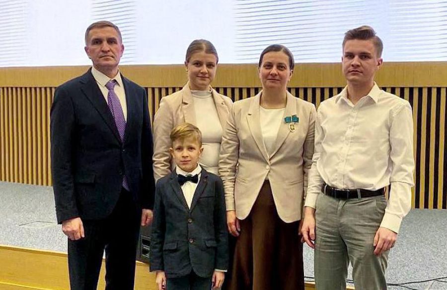 Жительнице Сергиево-Посадского округа Галине Немовой вручен знак «Материнская слава»