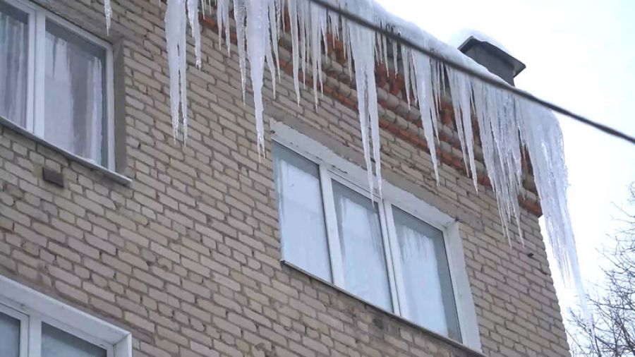 Внимание! Сосульки!