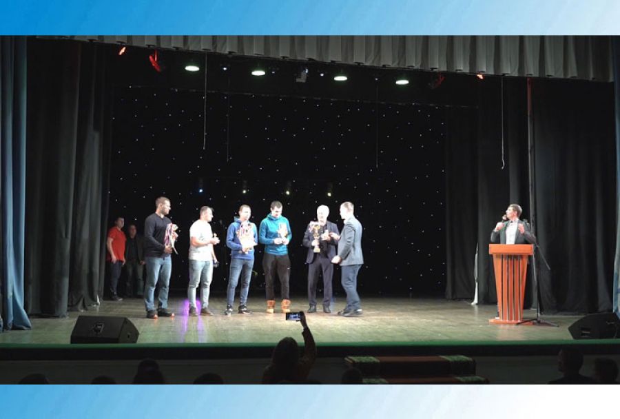 Отличившихся футболистов наградили в ОДЦ &laquo;Октябрь&raquo;