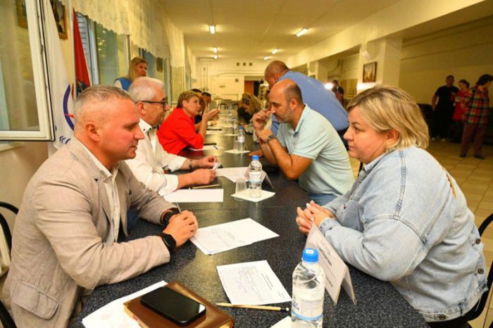 &laquo;Выездная администрация&raquo; в поселке Лоза