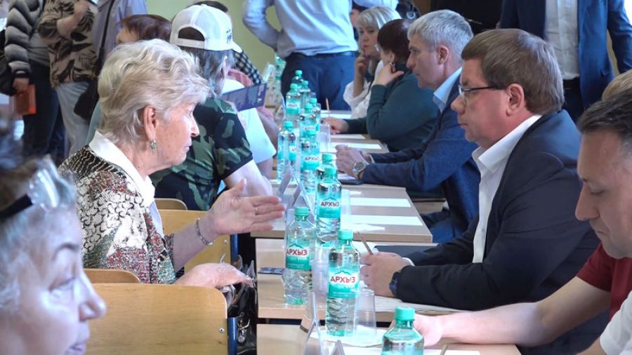 Проблемы жителей Рабочего посёлка разбирали на &laquo;выездной администрации&raquo;