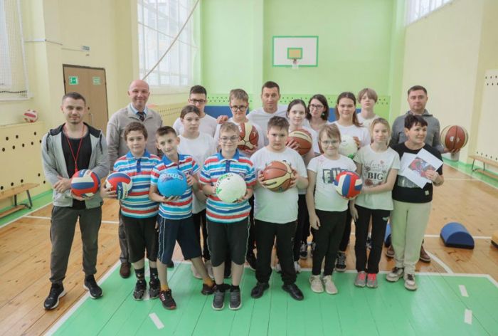 Сергиево-Посадская школа №7 получила новый спортивный инвентарь