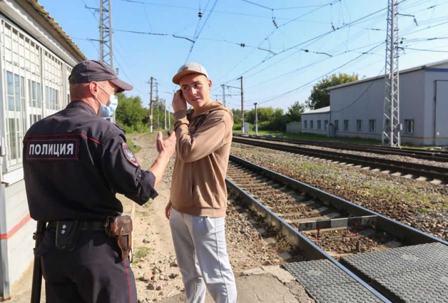 Сотрудники транспортной полиции совместно с представителями администрации округа и железнодорожниками проводят совместные рейды