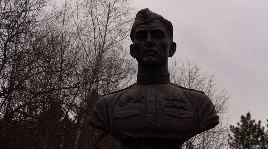 К мемориалам - особое внимание