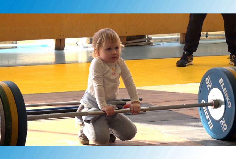 Турнир по тяжёлой атлетике прошёл в СК «Луч»