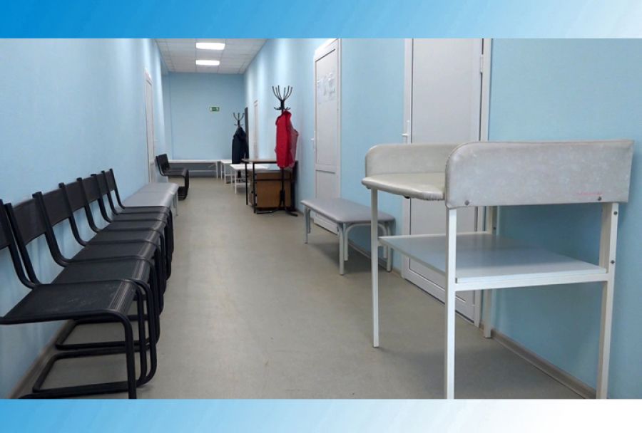 В обновлённую амбулаторию в Жучках привезли мебель