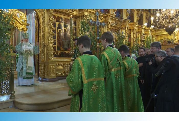 Православные отметили Троицу