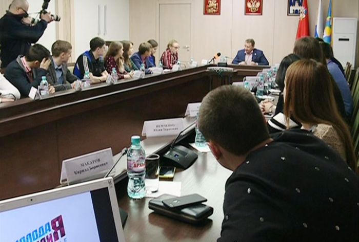 В ДК имени Гагарина открылся молодёжный образовательный форум &laquo;Вектор развития&raquo;