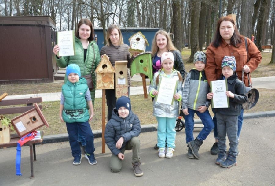 Участников конкурса скворечников наградили в парке «Скитские пруды»