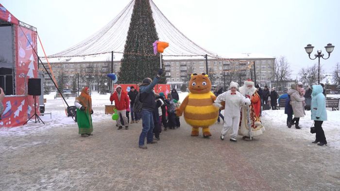 Праздник на Советской площади собрал всех &ndash; от мала до велика