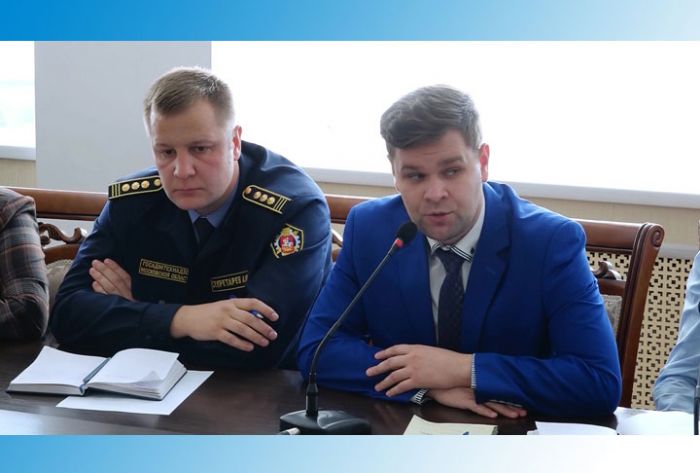 На совещании в администрации обсуждали вывоз мусора