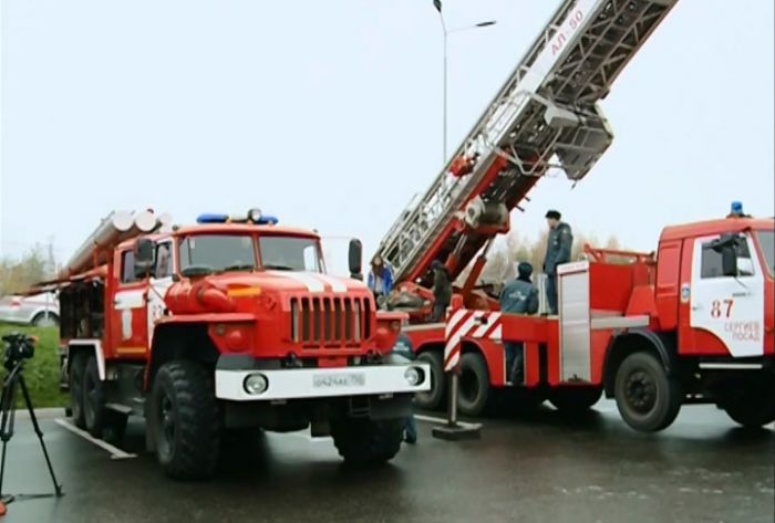 &laquo;Лёд и пламя&raquo; встретились в Ледовом дворце