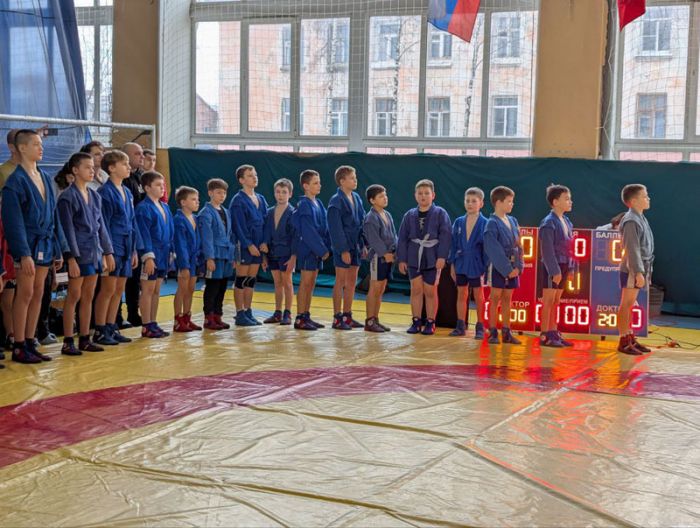 В спорткомплексе &laquo;Луч&raquo; проходит областной турнир по самбо &laquo;Золотой круг&raquo;