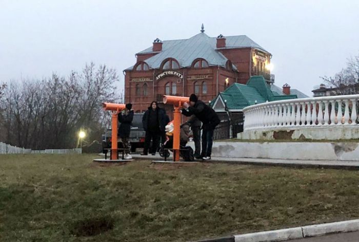 Загорский трубный завод установил на смотровой площадке две подзорные трубы