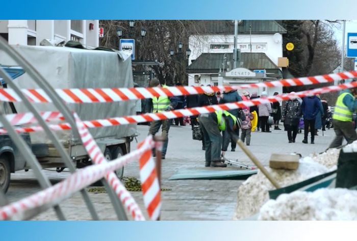 Пешеходный переход у ДК Гагарина ремонтируют