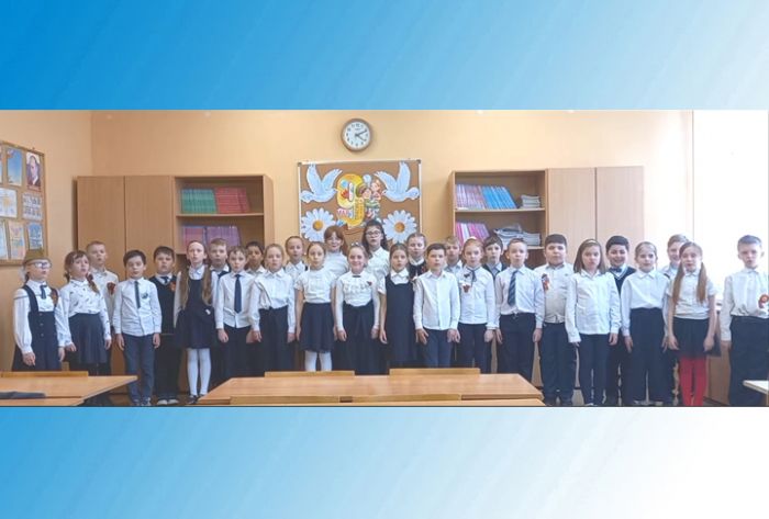 Фестиваль военной песни в средней школе №11. 2 &laquo;А&raquo; класс