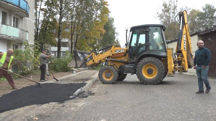 Подрядчик заканчивает работы на Новоугличском шоссе