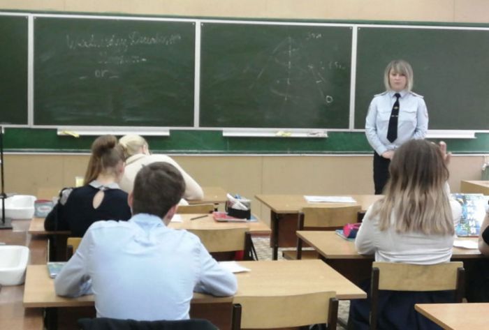 Сотрудники полиции провели беседу со школьниками по противодействию терроризму и экстремизму