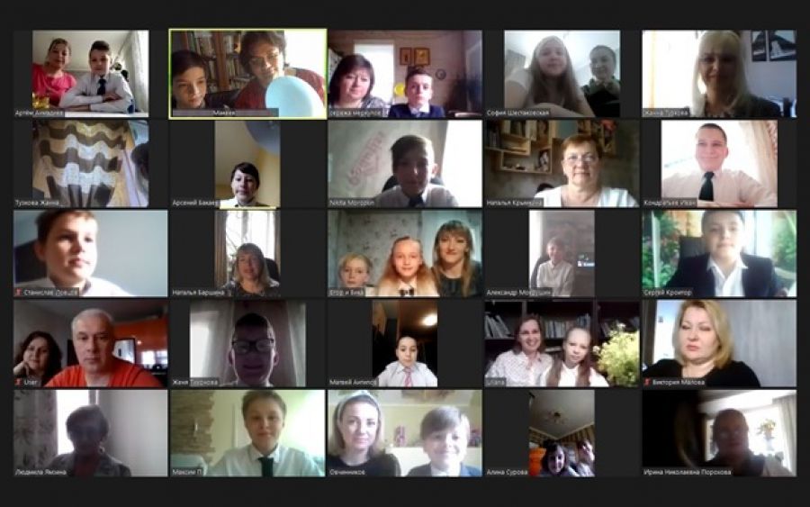 В начальных классах отпраздновали конец учебного года