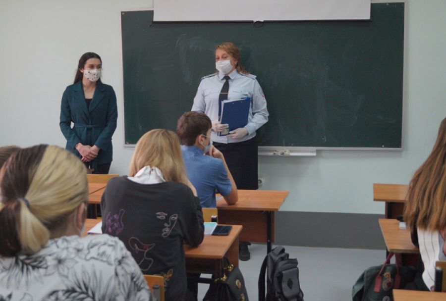 Сотрудники УМВД России по Сергиево-Посадскому округу провели акцию «Выбор профессии»