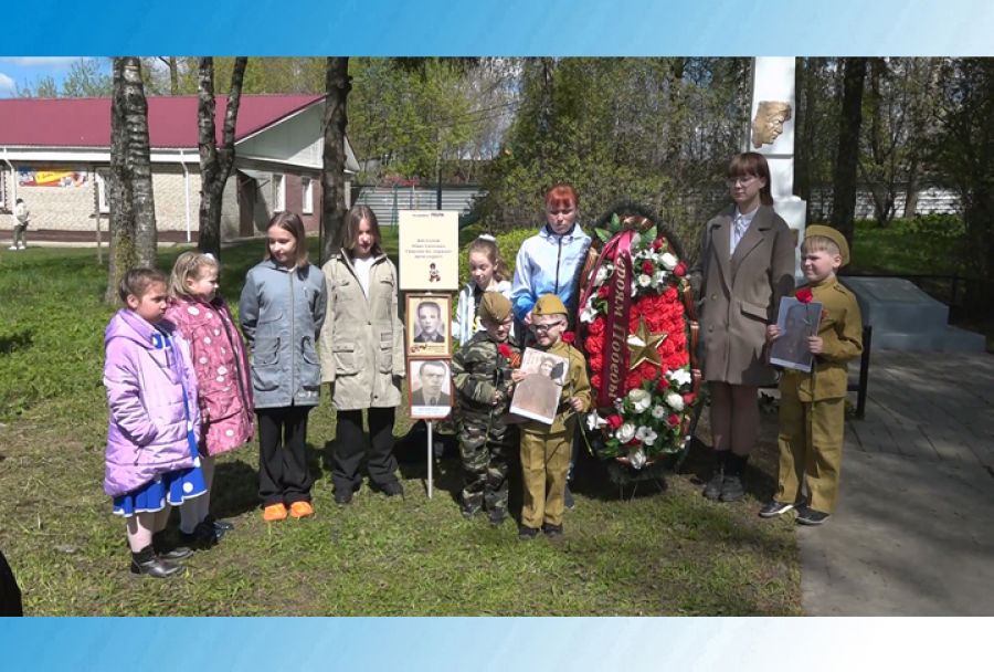 В Глинково и Тураково возложили цветы к мемориалам