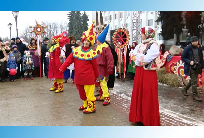 Широкая Масленица на Советской площади